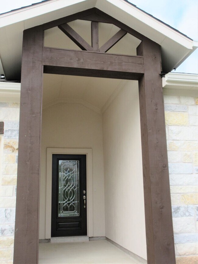 1017 Sundrops St in Leander, TX - Building Photo - Building Photo