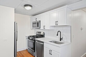 33 Franklin St in Saratoga Springs, NY - Building Photo - Building Photo