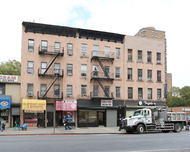 2057-2061 Second Ave in New York, NY - Foto de edificio - Building Photo