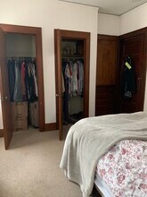 1211 S 71st St, Unit 1121 in West Allis, WI - Foto de edificio - Building Photo