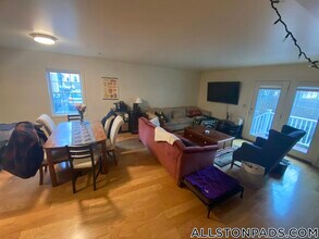 36 Raymond St in Boston, MA - Building Photo - Building Photo