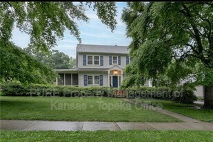 108 SW Madison St in Lee's Summit, MO - Building Photo