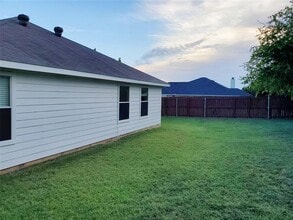 501 Troxell Blvd in Rhome, TX - Building Photo - Building Photo