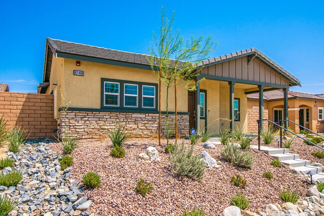 67468 Rio Largo Rd in Cathedral City, CA - Building Photo - Building Photo