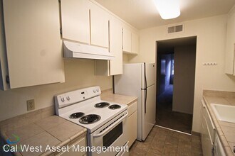 307 Tradewinds Dr-Unit -#6 in San Jose, CA - Foto de edificio - Building Photo