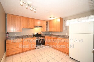 2033 Norwood St in Prince George, BC - Building Photo