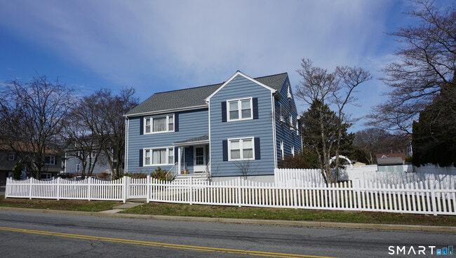 228 Jennings Rd in Fairfield, CT - Building Photo - Building Photo