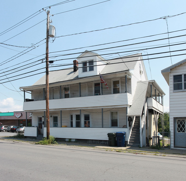 109 Saratoga St in Cohoes, NY - Building Photo