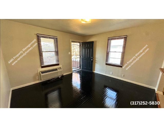 1303 N Gladstone Ave in Indianapolis, IN - Building Photo - Building Photo
