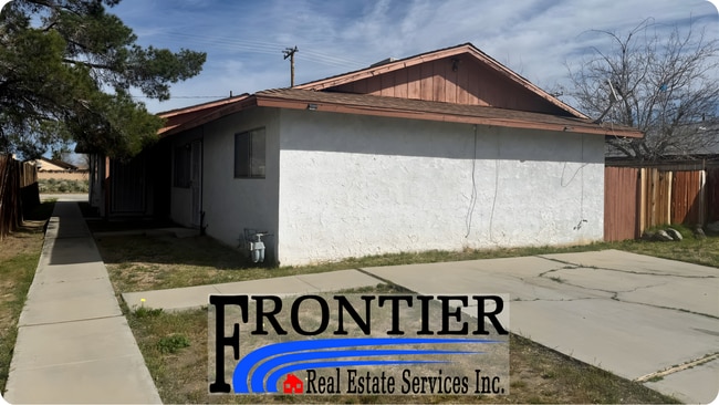 property at 736 Commercial Ave