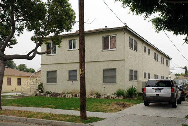 11925 York Ave in Hawthorne, CA - Building Photo - Building Photo