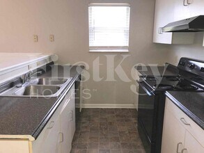 2814 Boyd Ln in Indianapolis, IN - Foto de edificio - Building Photo