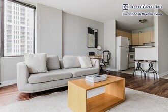 1212 S Michigan Ave in Chicago, IL - Building Photo - Building Photo