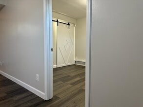 La Vue Lake Apartments in Gary, IN - Building Photo - Building Photo