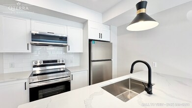 35 Monk St in Ottawa, ON - Building Photo - Building Photo