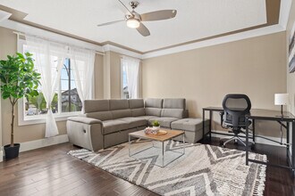 199 Albany Dr NW in Edmonton, AB - Building Photo - Building Photo