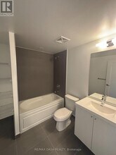 2425 Simcoe St N in Oshawa, ON - Building Photo - Building Photo