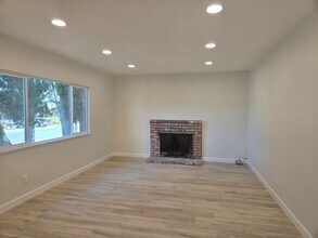 1885 Crater Lake Ave in Milpitas, CA - Building Photo - Building Photo