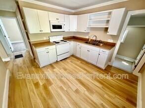 2325 Margybeth Ave in Evansville, IN - Building Photo - Building Photo