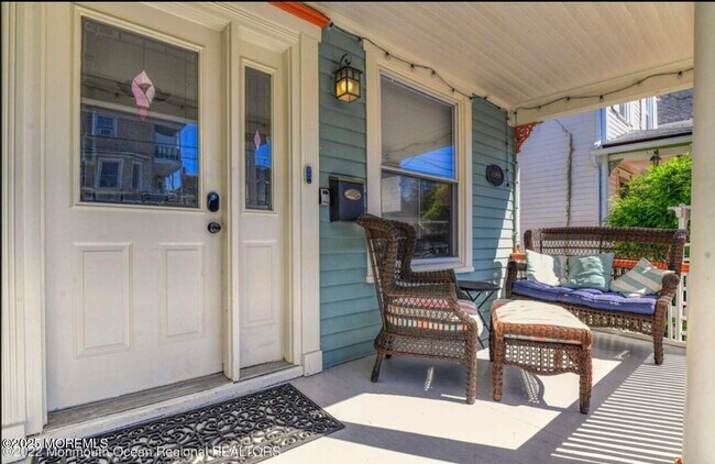 121 Mt Hermon Way in Ocean Grove, NJ - Building Photo - Building Photo