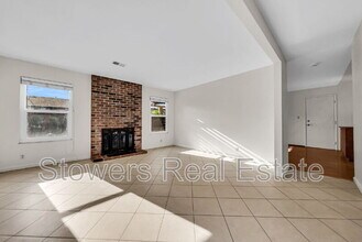 925 St Louis Ct in Concord, CA - Building Photo - Building Photo