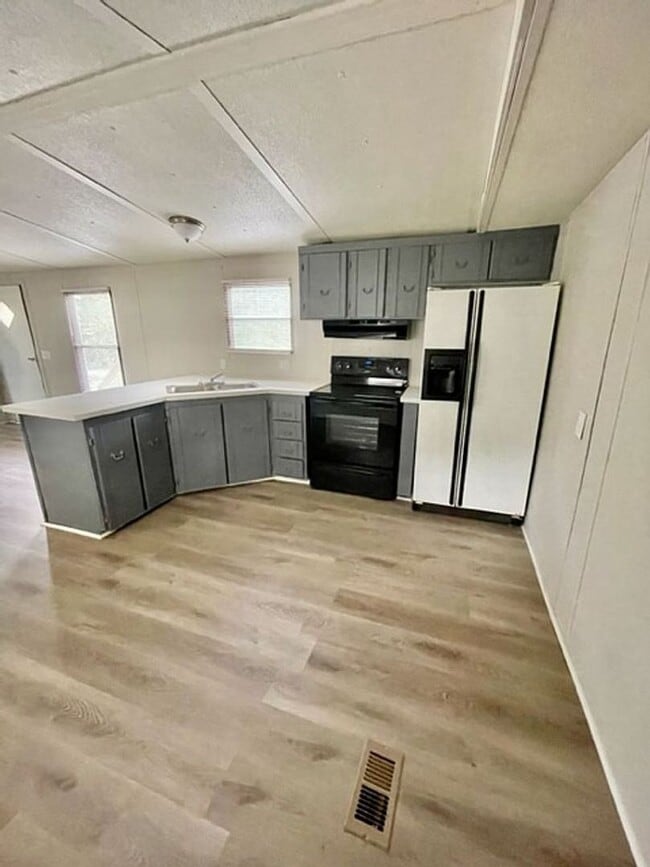 property at 118 Canipe Rd
