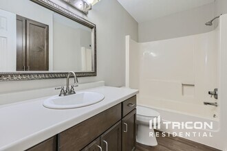 11932 Kerry St NW in Coon Rapids, MN - Building Photo - Building Photo