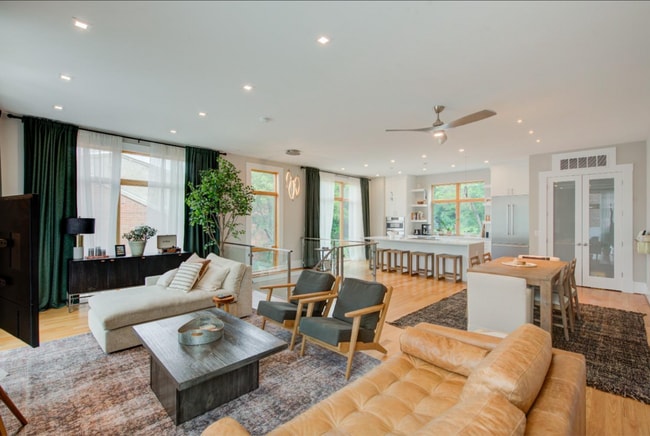 property at 328 Mulberry St