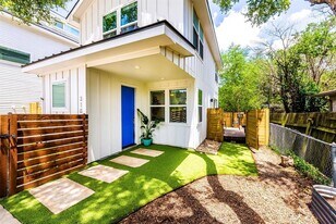 3100 Northeast Dr in Austin, TX - Building Photo