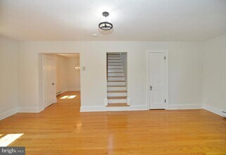 31 W Whitlock Ave in Winchester, VA - Building Photo - Building Photo