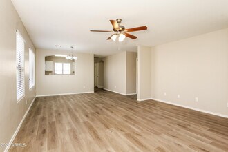 1706 W Lydia Ln in Phoenix, AZ - Building Photo - Building Photo