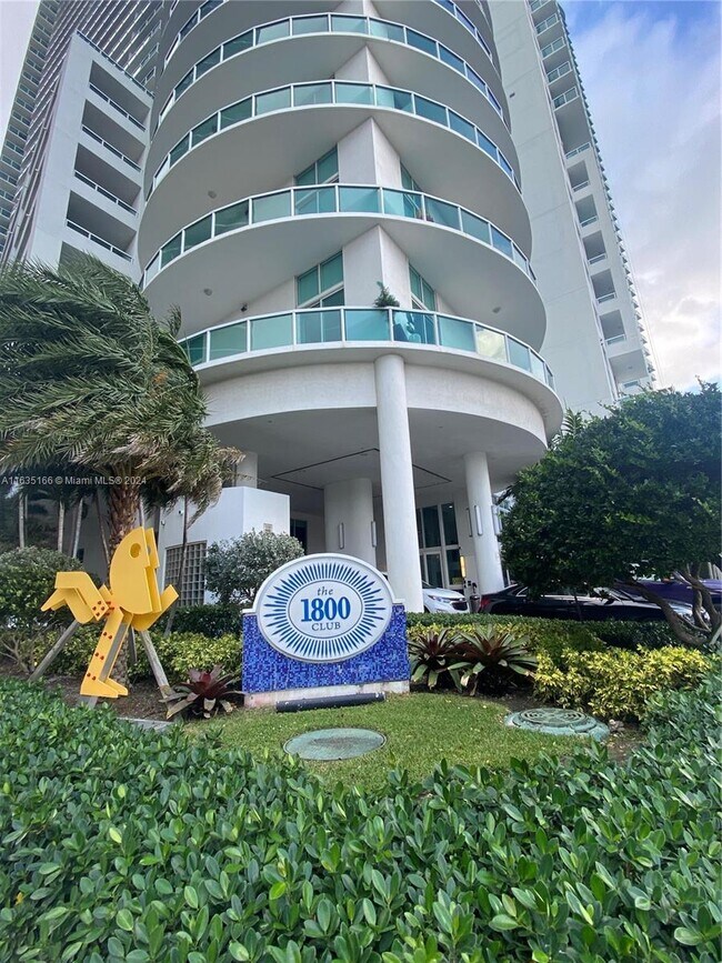 property at 1800 N Bayshore Dr