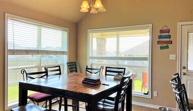 3601 Davidson Dr, Unit 3601 D in College Station, TX - Foto de edificio - Building Photo