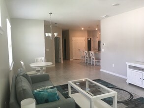 1126 S Town and River Dr in Ft. Myers, FL - Building Photo - Building Photo