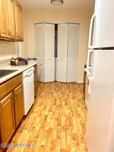 158 Cross Slope Ct in Englishtown, NJ - Building Photo - Building Photo