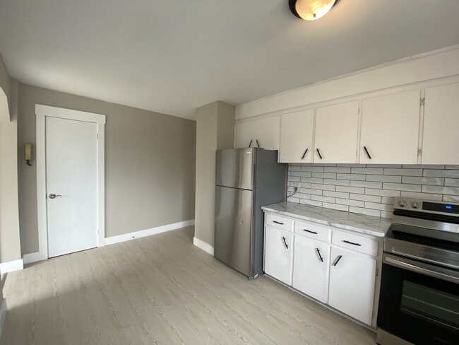 46 Terris Ave in Moncton, NB - Building Photo - Building Photo