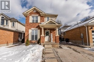 41 Milson Crescent in Guelph, ON - Building Photo