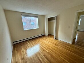 95 Gardner St, Unit 11 in Boston, MA - Building Photo - Building Photo