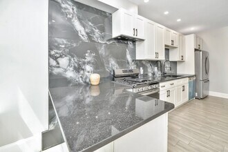 9A Ruthven St in Boston, MA - Building Photo - Building Photo