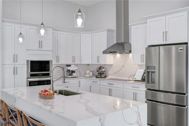 4013 NW 43rd Ave in Cape Coral, FL - Foto de edificio - Building Photo