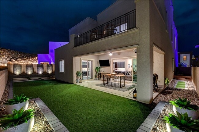 property at 746 Horizon Canyon Dr