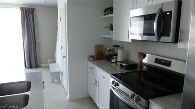 4275 Cirella Ct in North Fort Myers, FL - Building Photo - Building Photo