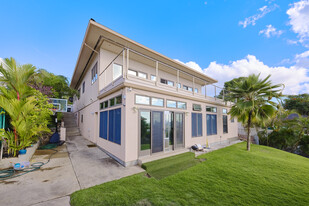 1520 Saint Louis Dr in Honolulu, HI - Building Photo