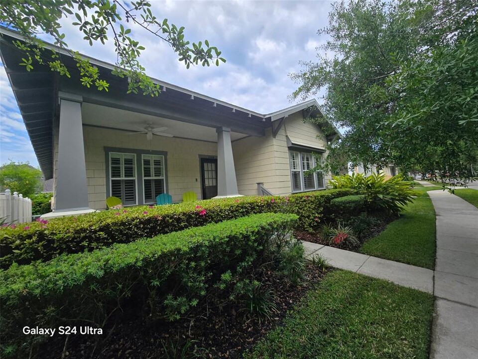 1114 White Moss Ln in Kissimmee, FL - Building Photo
