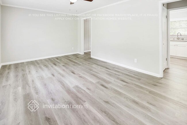 3582 Highwood Dr SW in Atlanta, GA - Foto de edificio - Building Photo