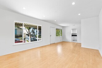 836 N Fuller Ave, Unit 1 in Los Angeles, CA - Foto de edificio - Building Photo
