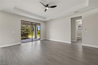 538 Paloma Ave in Lehigh Acres, FL - Building Photo - Building Photo