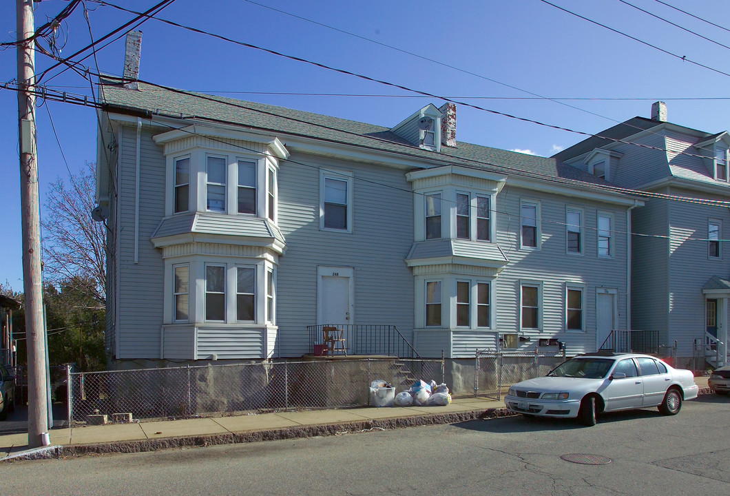 248 Globe St in Fall River, MA - Building Photo