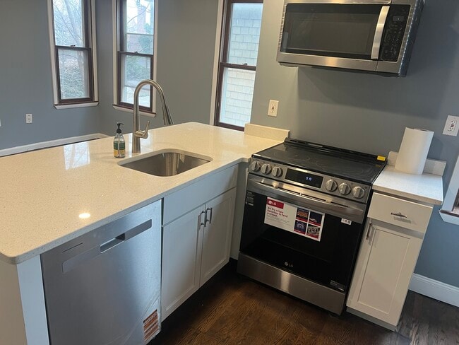 809 N Harrison St, Unit B in Wilmington, DE - Building Photo - Building Photo