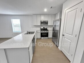 317 Kim Ln in Waller, TX - Building Photo - Building Photo